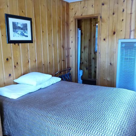 Bell'S Motor Lodge Motel - Spearfish Bagian luar foto