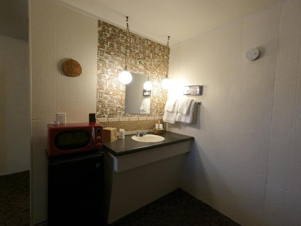 Bell'S Motor Lodge Motel - Spearfish Bagian luar foto
