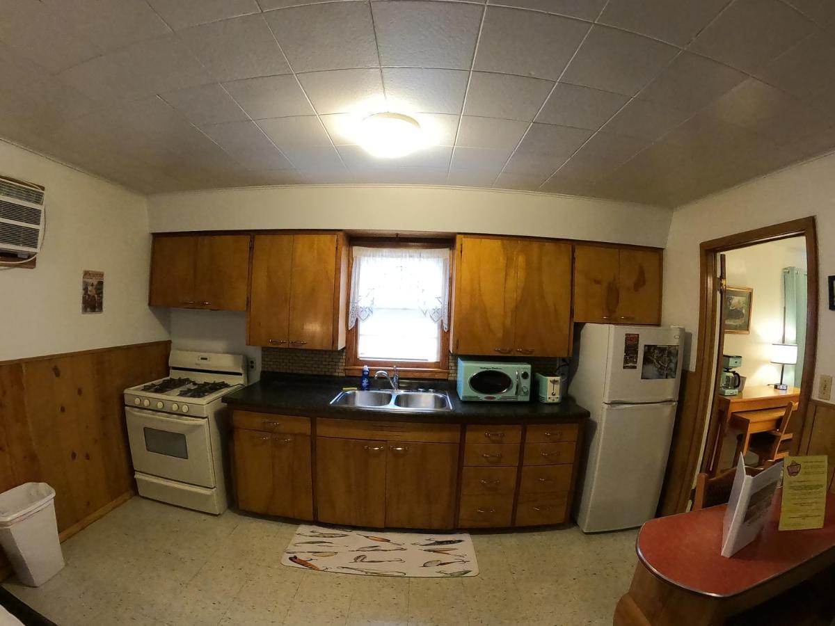 Bell'S Motor Lodge Motel - Spearfish Bagian luar foto