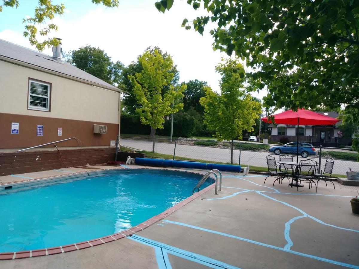 Bell'S Motor Lodge Motel - Spearfish Bagian luar foto