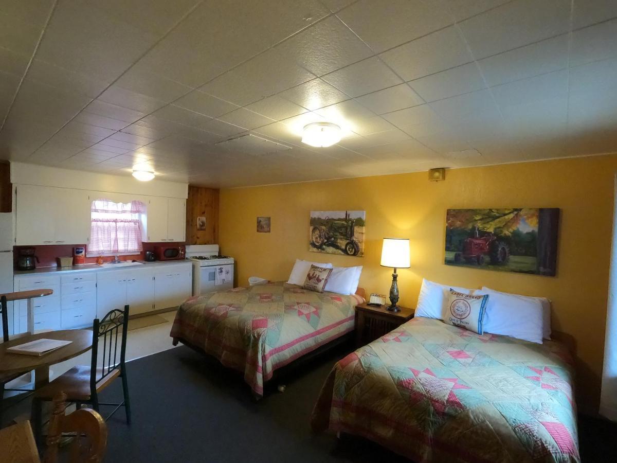 Bell'S Motor Lodge Motel - Spearfish Bagian luar foto