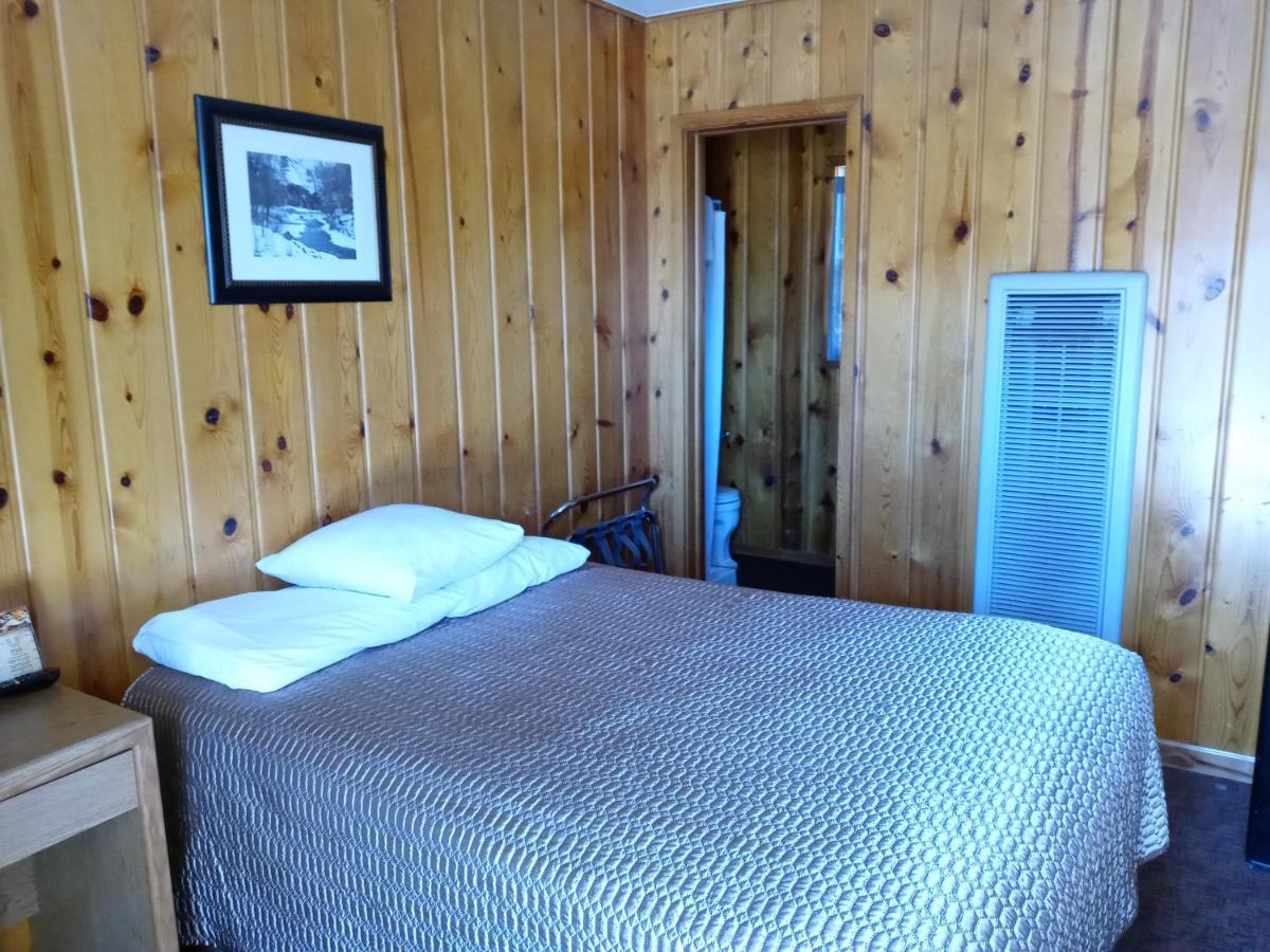 Bell'S Motor Lodge Motel - Spearfish Bagian luar foto