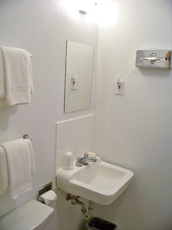 Bell'S Motor Lodge Motel - Spearfish Ruang foto